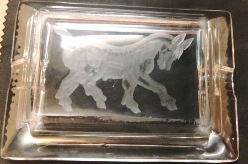Vintage Marlboro Horse Etched Ashtray - Picture 2 of 4