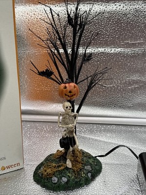 DEPT 56 VILLAGE ACCESSORIES HALLOWEEN  KILLING TIME'' Lighted RETIRED 56.53164