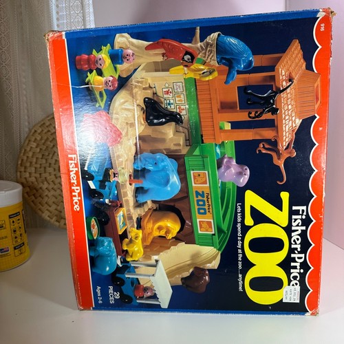 Vintage 1984 Fisher Price Little People Zoo #916 In Original Box Not-Complete - Picture 2 of 24