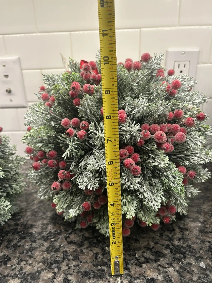 Martha Stewart MEDIUM Topiary Hanging Kissing Plant Ball Winter Fern Berry NEW - Image 3 of 4