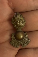 British Army Royal Artillery Collar Badge