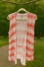    Chico  s Size 3 Open Front Sleeveless Cardigan Vest   Pink Watercolor Stripe  