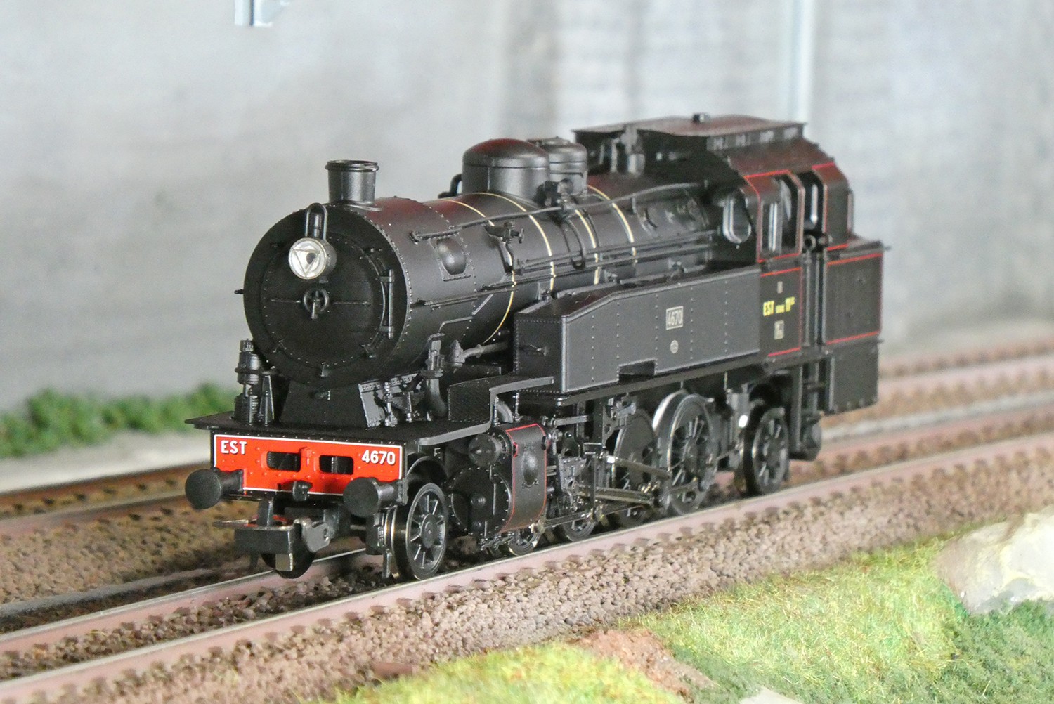 Locomotive à vapeur Série 11 EST Piko 50673 roulement fluide sans saccade sur aiguillage
