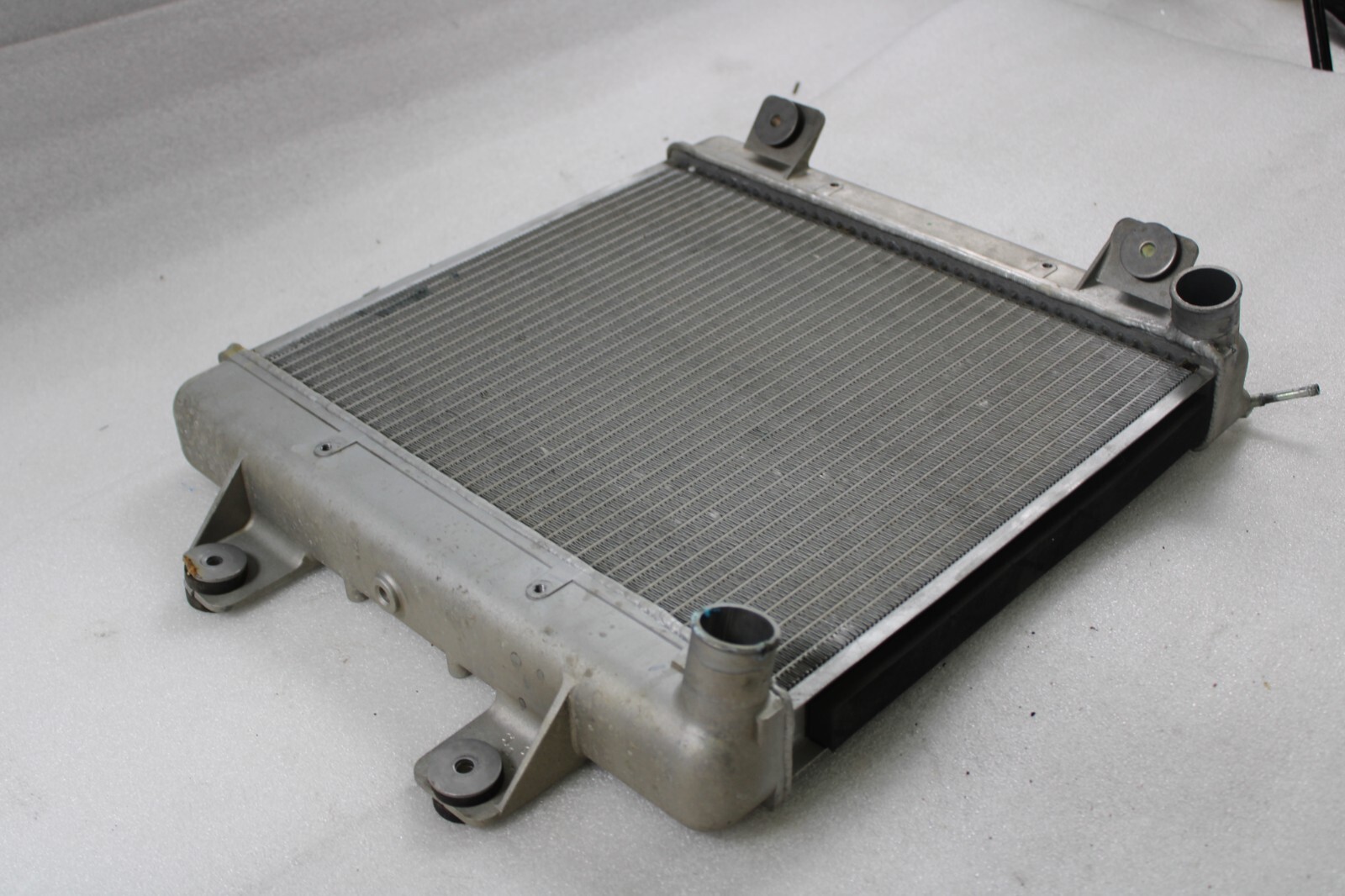 Lamborghini Gallardo, Coupe, Spyder, LH, Left, Radiator, Used, P/N 400121253A