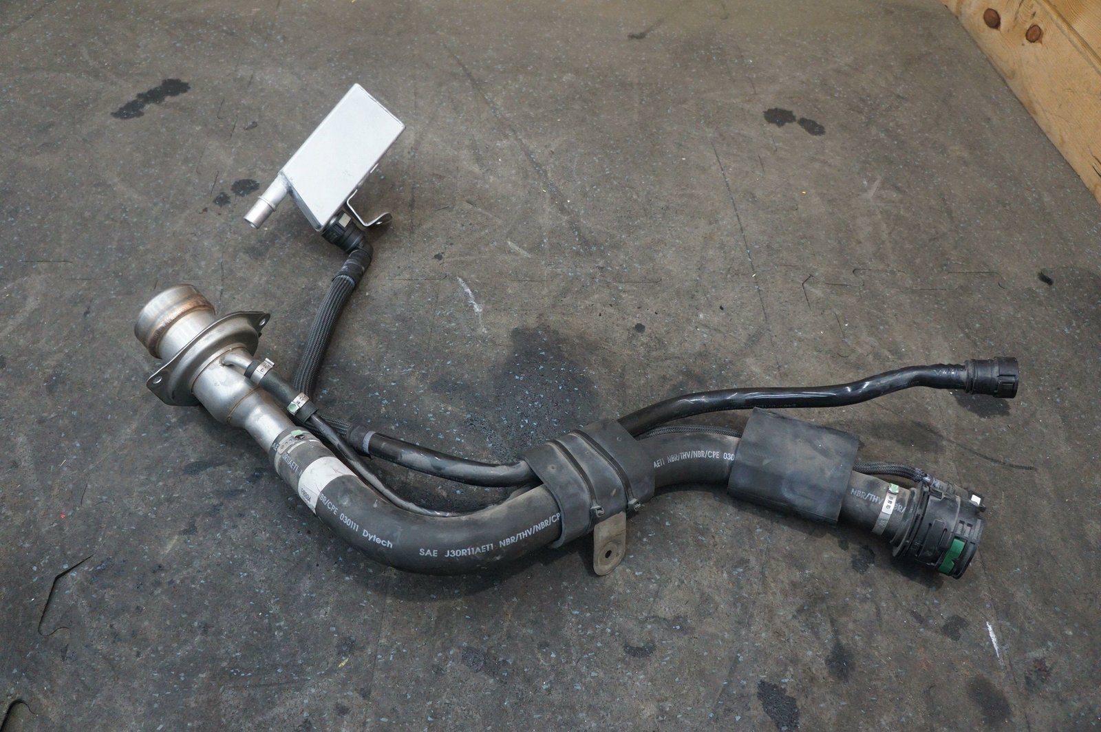 Fuel Filler Neck Tube Pipe OEM 264866 Ferrari California 2008-14