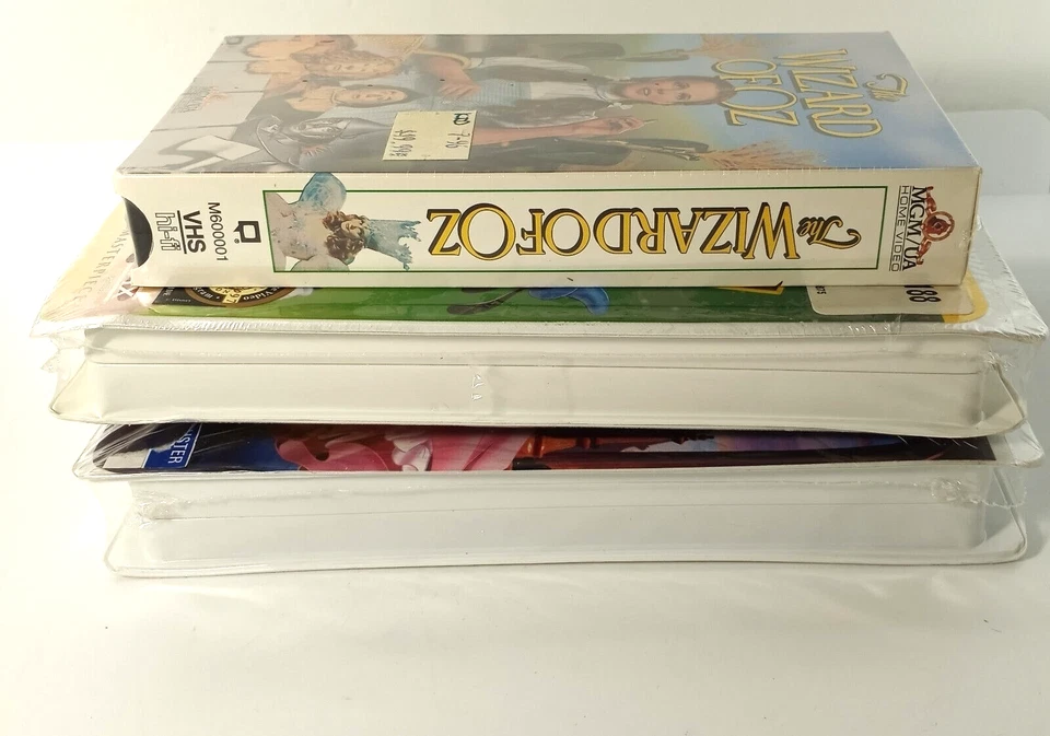 New and Sealed Set of 3 Wizard Of Oz King And I Fun And Fancy Free VHS Disney - Image 3 of 4