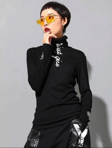 Black White Urban Street Chic Edgy Arty Print Casual Lightweight Vtg Mod Top 14 - Picture 7 of 10