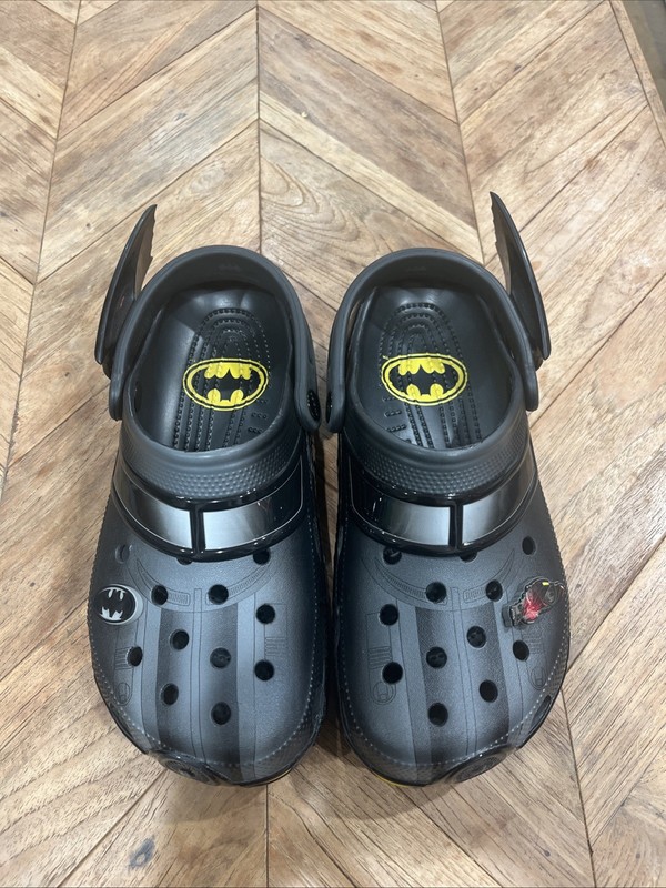 EUC Crocs x Batman Batmobile Classic Clog Men's Size 6 Women’s Size 8