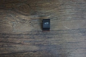Schalter Kofferraum Heckklappe VW Passat 3C 3AA959831