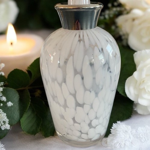 Decanter in vetro soffiato a mano design confetti trasparente e bianco, tappo vetro matrimonio - Foto 7 di 11