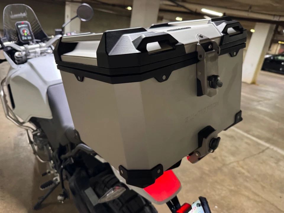 2023 Ducati DesertX  - Изображение 2 из 4