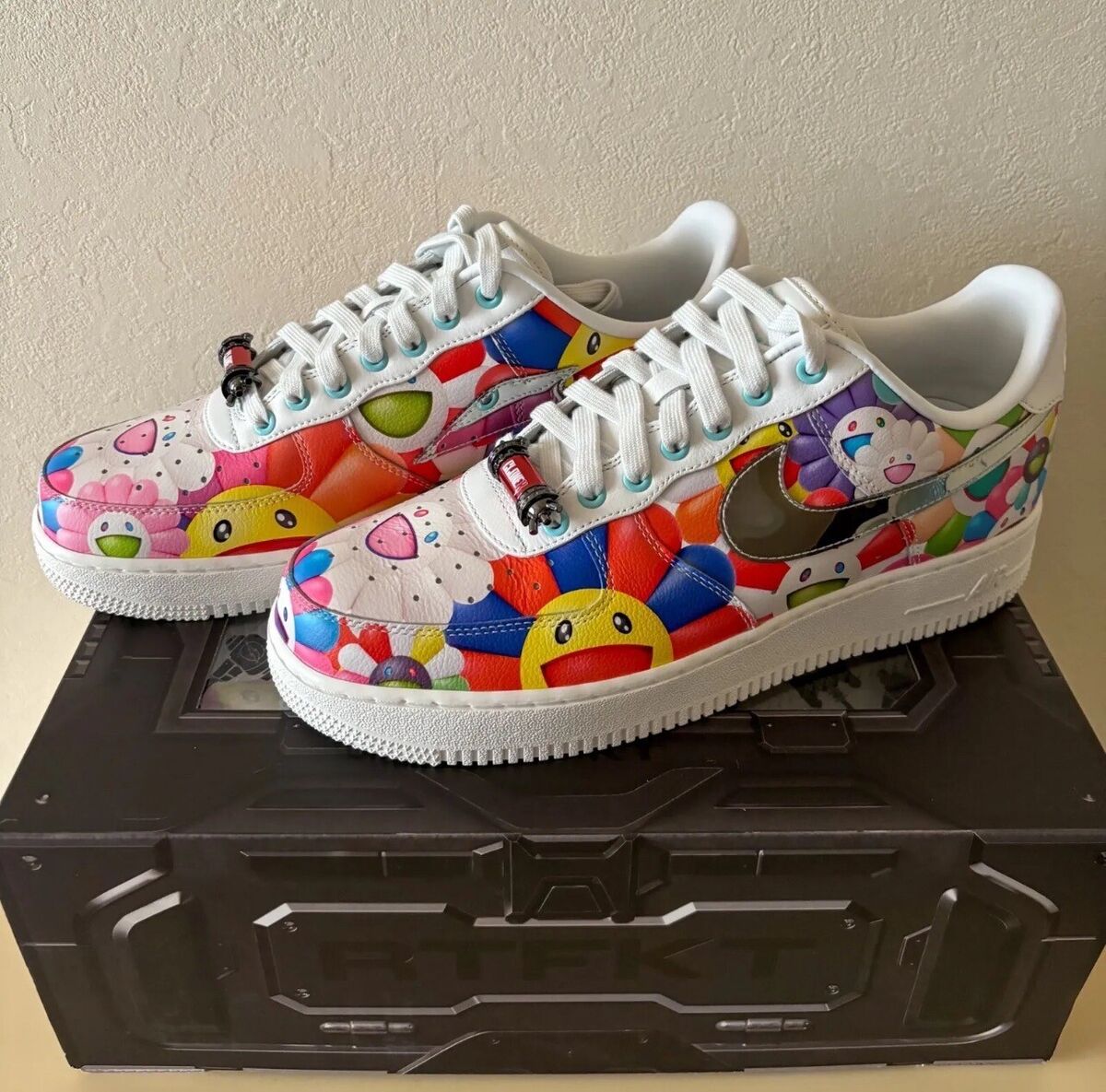 RTFKT x Nike Air Force 1 Murakami Drip Size 6.5M 1 of 3822 RTFKT x Nike Air Force 1 Murakami Drip Size 6.5M 1 of 3822