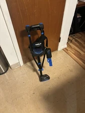 iwalk 3.0 hands free crutch. Good product but I was no compatible. open to offer