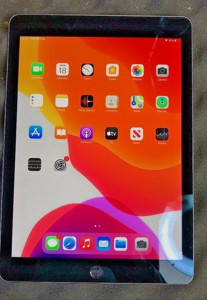 GRADE A/B Apple iPad Pro 9.7"  128GB  WiFi Cellular 4G Retina iOS 14 Warranty - Image 3 of 4