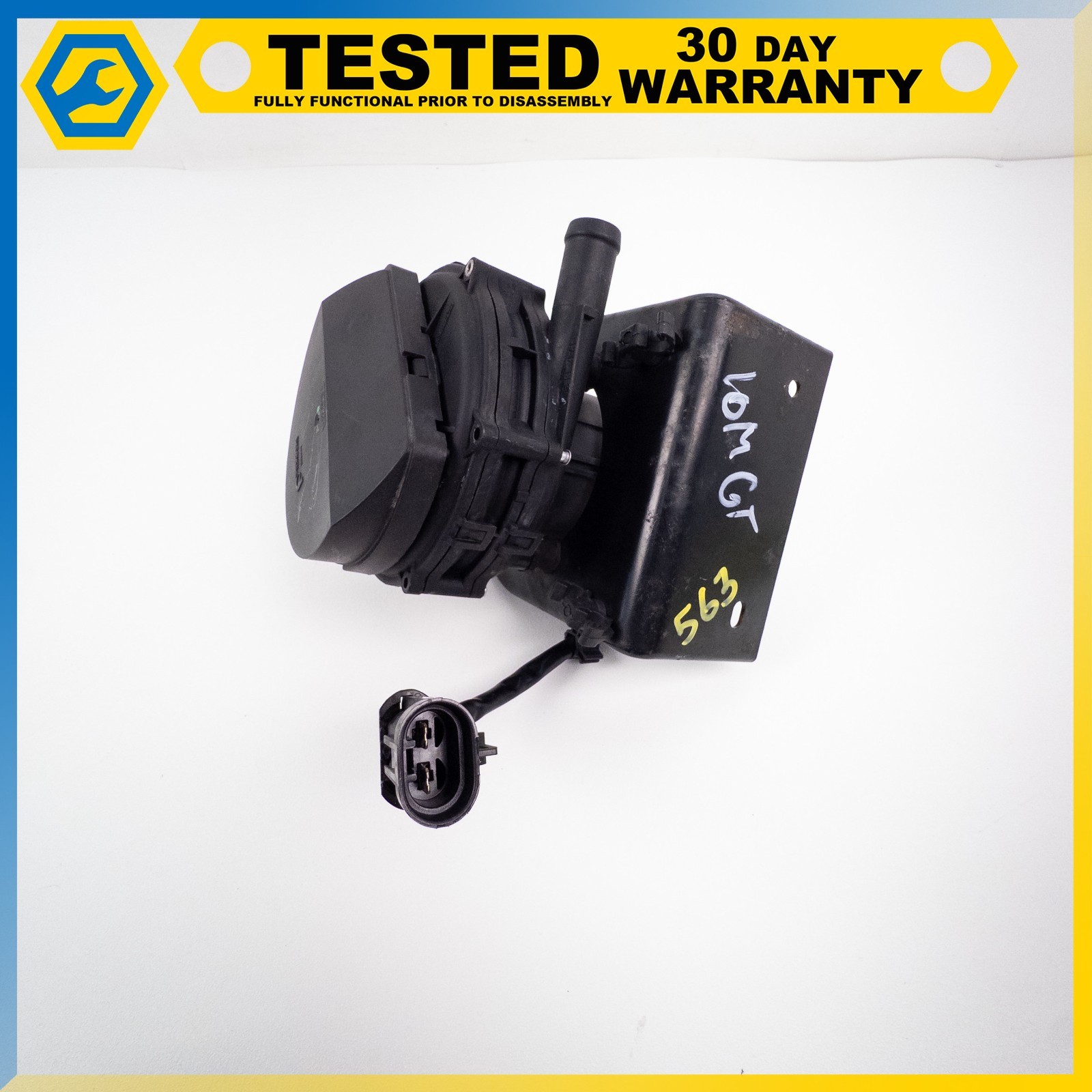 Maserati GranTurismo 2002-2019 Secondary air pump