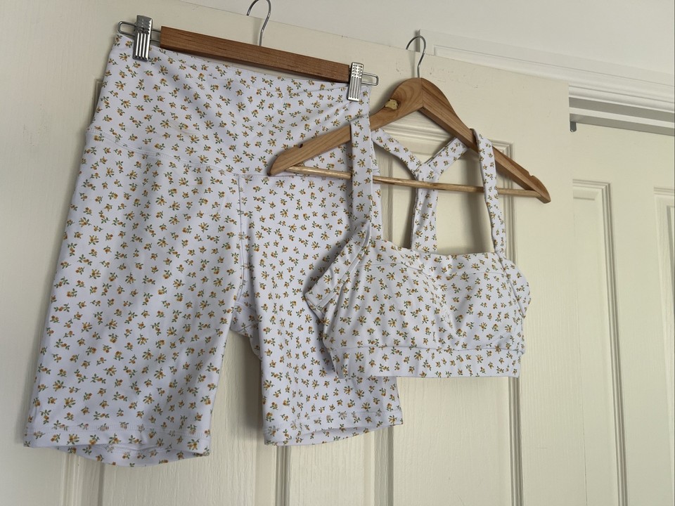 La Hana Cute Floral White Activewear Set Shorts Size M Crop Top Size L