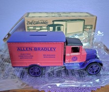 ERTL COLLECTIBLES 1931 Hawkeye Truck Die Cast Bank Model H343 Allen Bradley