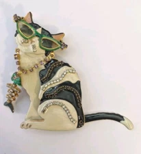 LATR 2 GO Lunch At The Ritz Black & White Cool Cat w/Fish Bone Pendant Brooch