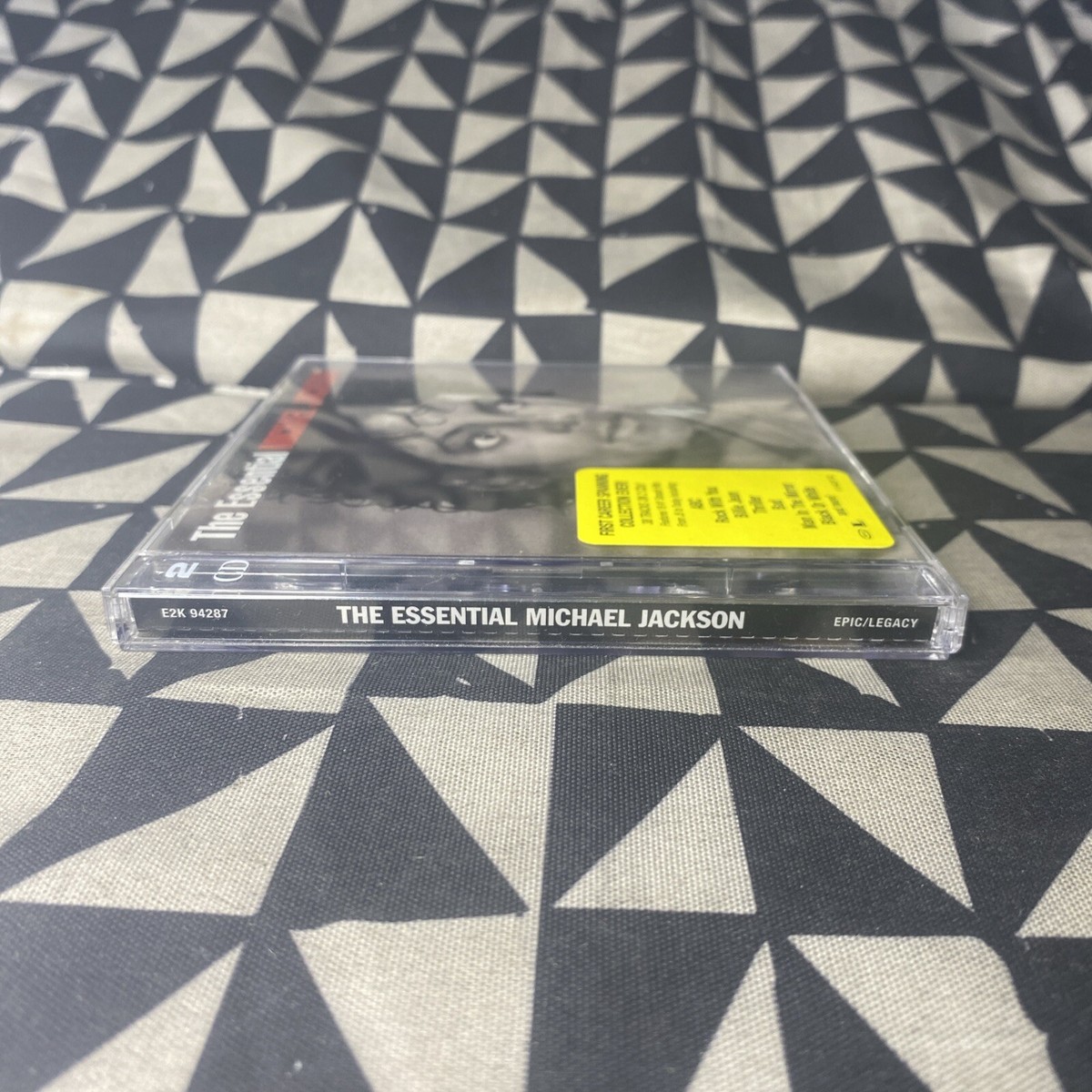 【限定レア】マイケル・ジャクソン 2枚組セット 81g32hxhQKL._UF350,350_QL80_.jpg