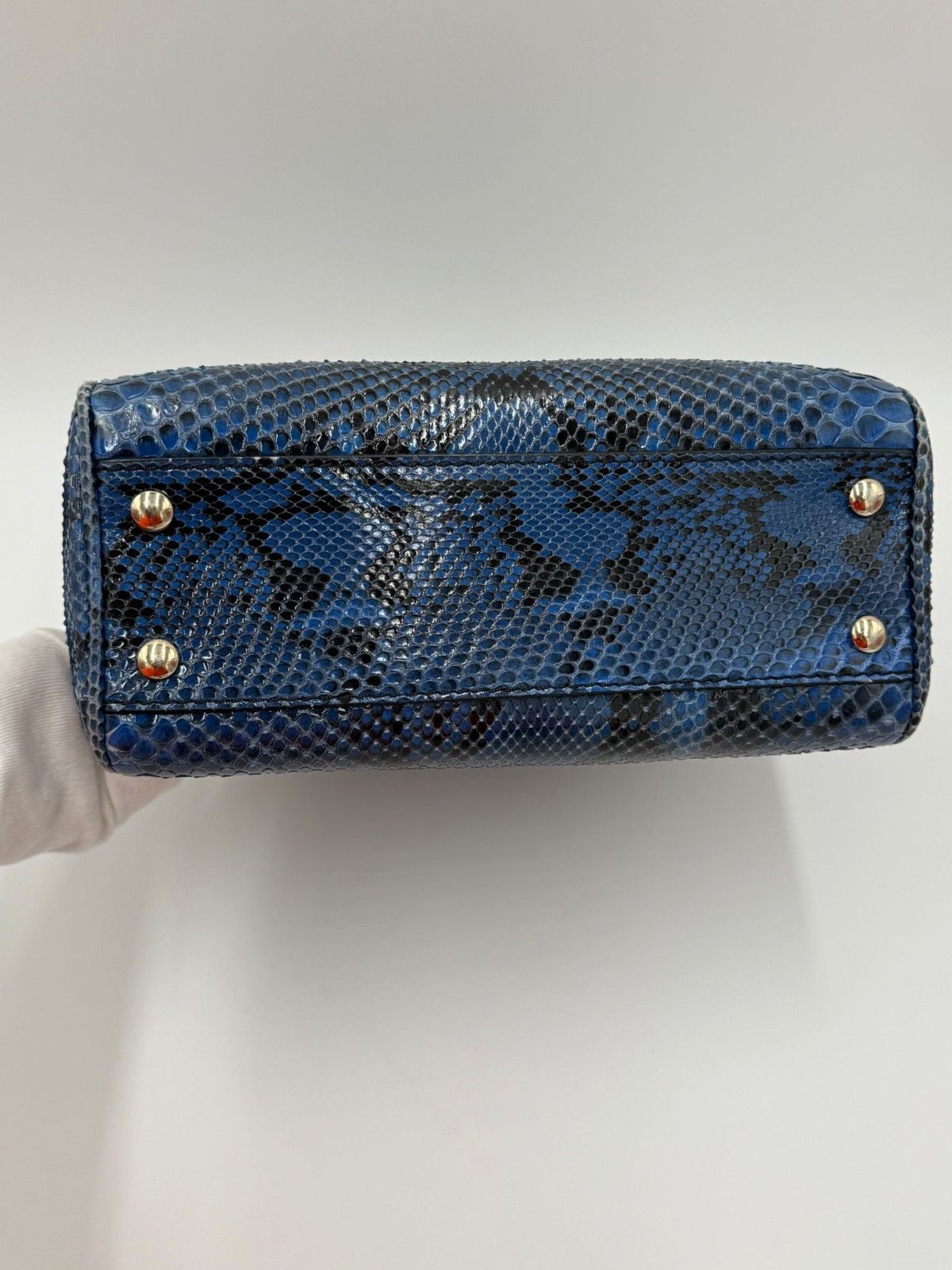 VERSACE PALAZZO EMPIRE BLUE PYTHON LEATHER BAG - image 7