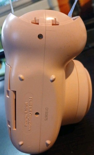 Fujifilm Instax Mini 7+ Instant Camera- Light Pink! TESTED *needs battery cover* - Picture 4 of 8