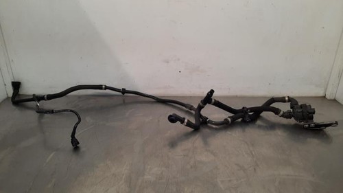 BMW 3 serie Touring G21 Zusätzliche Wasserpumpe 17618474820