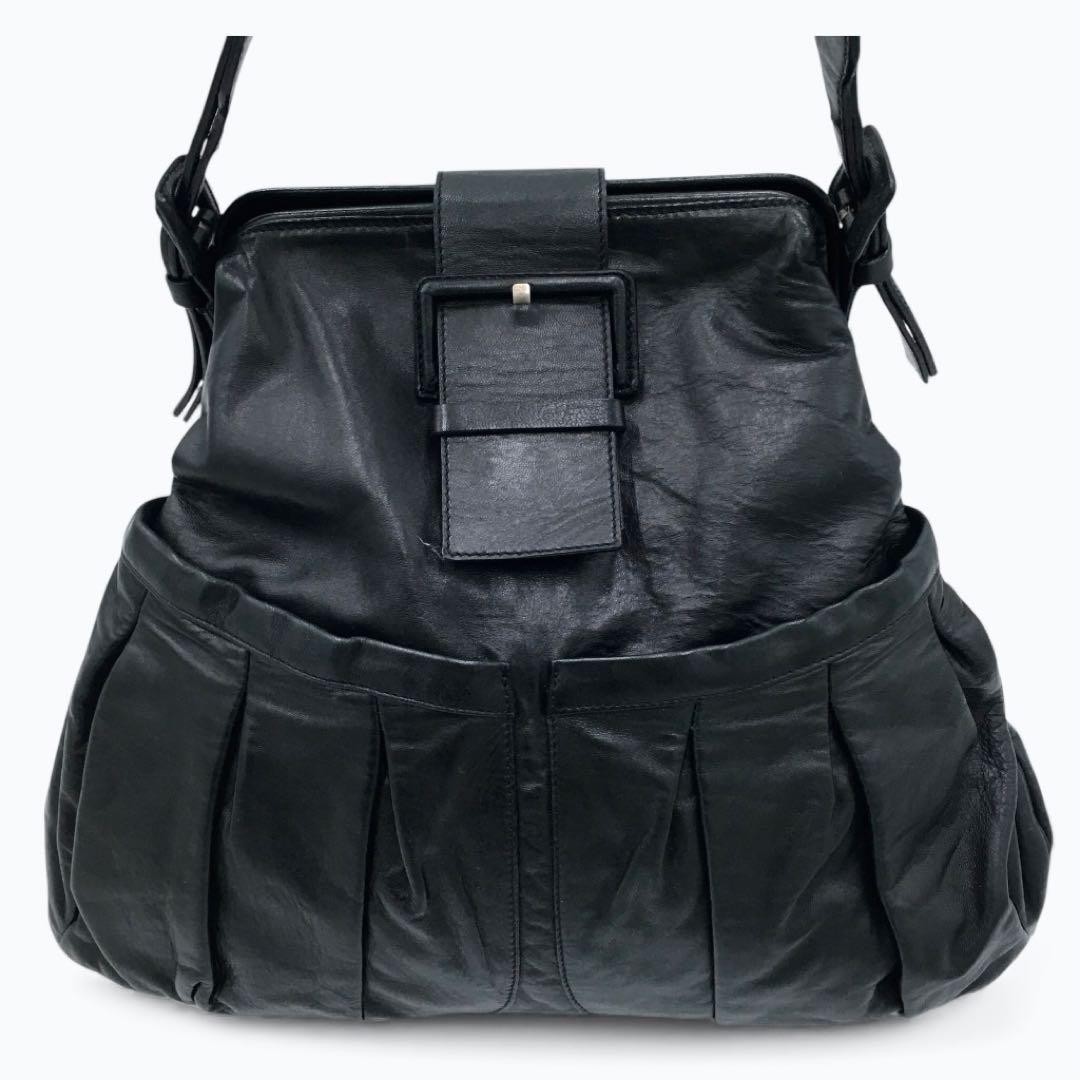 GIVENCHY Leather Shoulder Bag in Black thumbnail 2