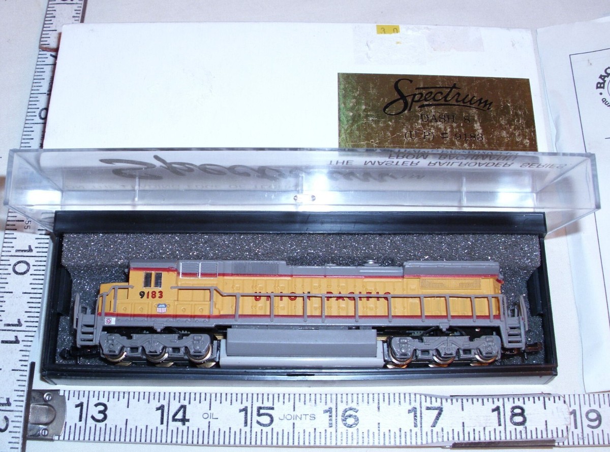 BACHMANN SPECTRUM UNION PACIFIC DASH-8 89183 N SCALE BOXED 85052