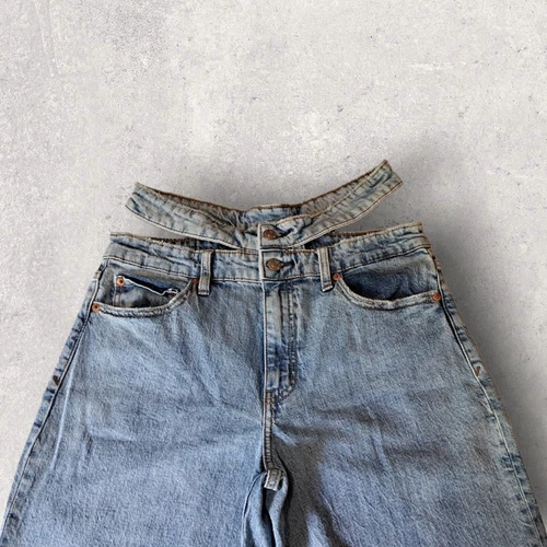 Daze High Rise Baggy Straight Cut Out Waist Jeans Womens 29 US 8 Denim Mom Jean