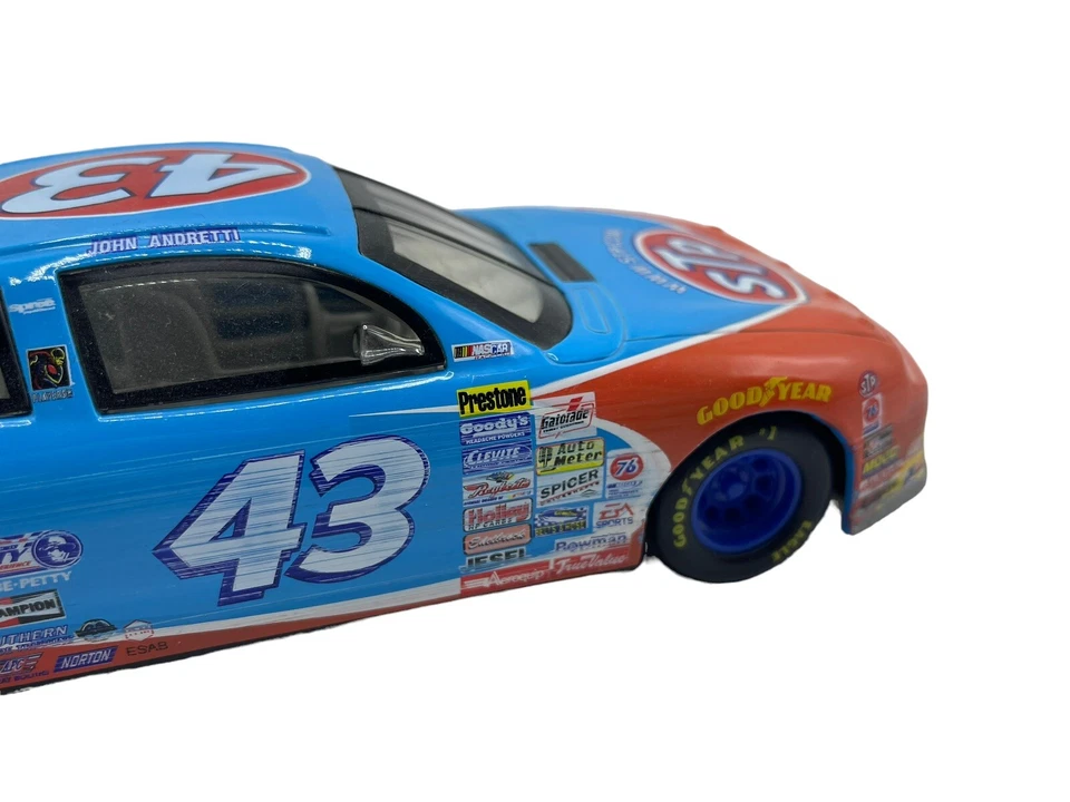 Metal Race Car John Andretti #43 Pontiac STP 1:24 Hot Wheels NASCAR Diecast - Image 4 of 4