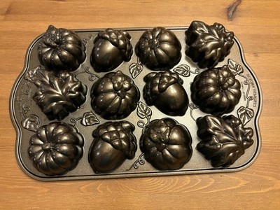 Nordic Ware Autumn Delights Cakelet Pan, Cast Aluminum Acorn Pumpkin Leaf Design
