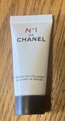 CHANEL N°1 DE CHANEL REVITALIZING SERUM 5ml Sample Size (160)