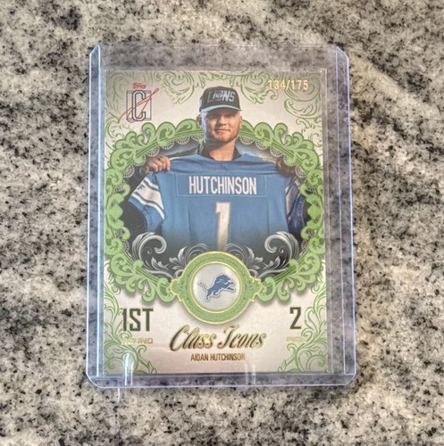 2025 Topps Signature Aidan Hutchinson Base (RAW)