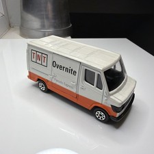 CORGI MERCEDES 207D VAN TNT OVERNITE PAKETE EXPRESS C576/9 VINTAGE 1980 DIECAST