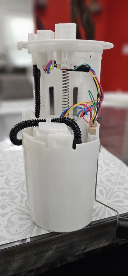 Original Brand new Toyota Camry 2018 Fuel Pump Assembly. - Image 3 of 4