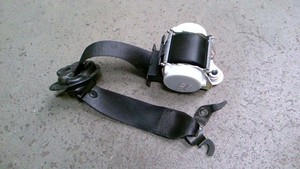 Sicherheitsgurt Gurt vorne Links BMW 318i Bj 2006 E90 / E91/ 2539911