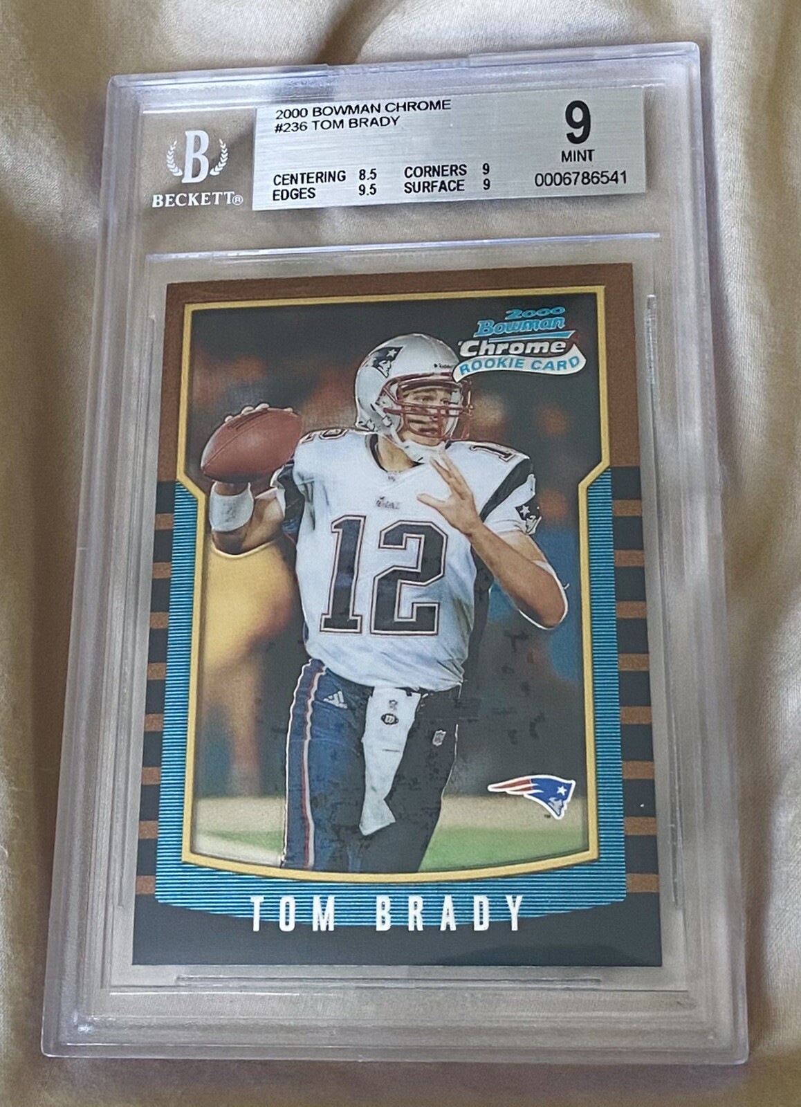 2000 Bowman Chrome Tom Brady Signed Football Card 2000