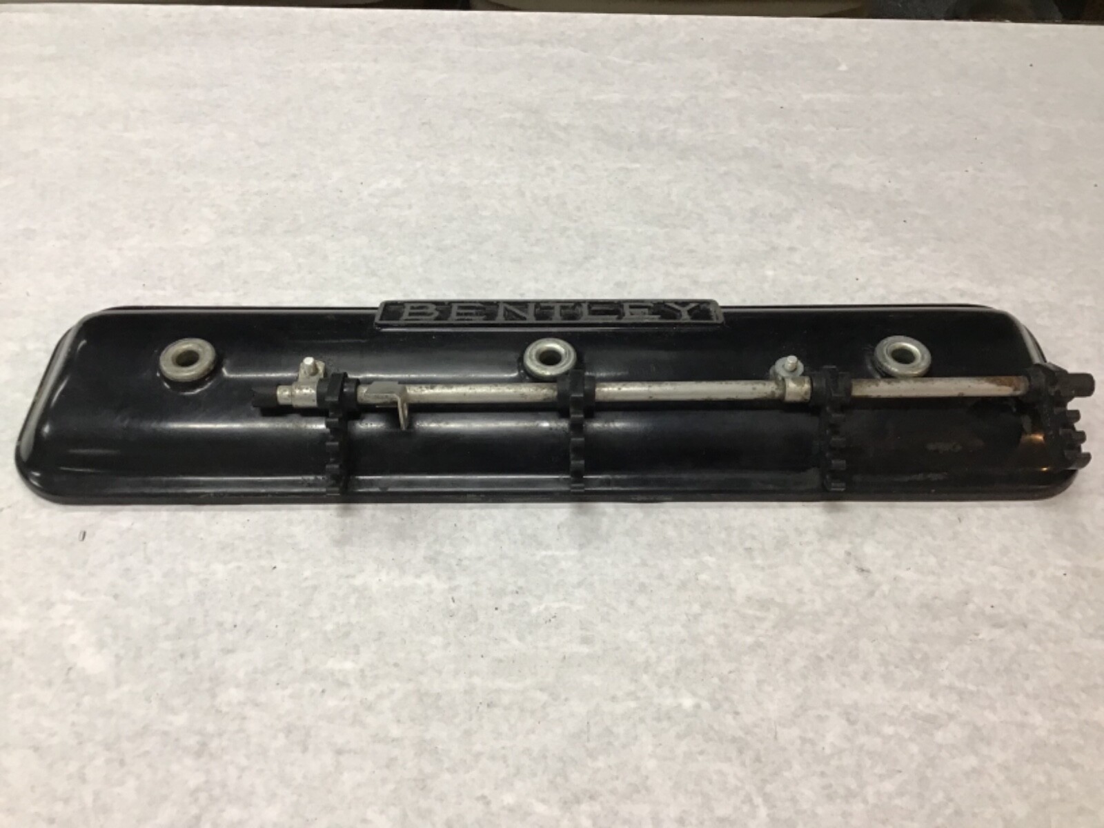 Bentley Mulsanne Eight V8 Engine Valve Cover 1989 #1
