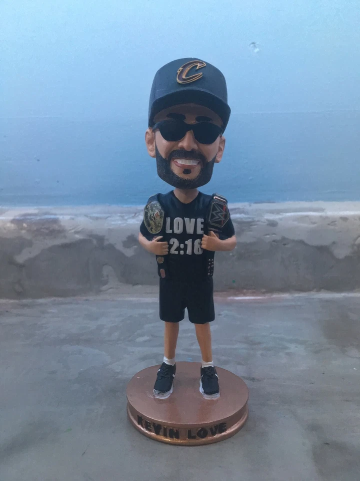 Kevin Love Championship Parade WWE Bobble Head Edición Limitada Raro 23/50 Foto 3 de 4