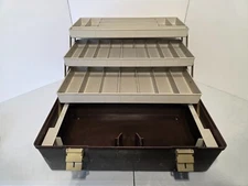 Vintage 1973 Plano 7530 Tackle Box LOOK Clean inside, not used for fishing. NICE