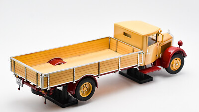 New CMC Mercedes Benz LO 2750 1934-38 with Platform 1:18 Model