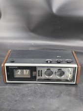 Vintage PANASONIC RC-7469 AM/FM Alarm Flip Clock Radio Japan