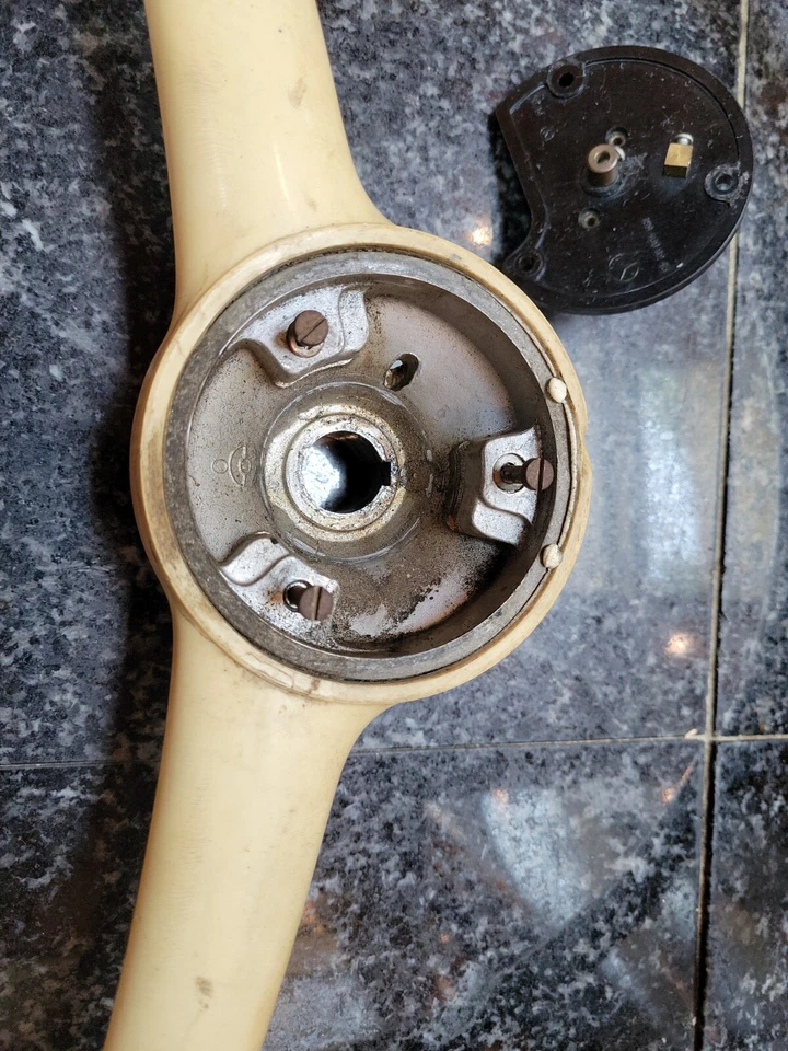 Volante y placa originales Mercedes 190SL 1894600245 OEM REPARACIÓN ROTA W121 Foto 3 de 4