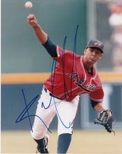 RANDALL DELGADO  ATLANTA BRAVES   ACTION SIGNED 8x10