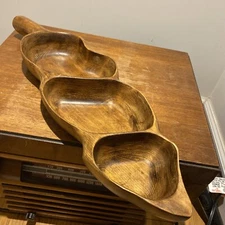 Pea Pod Bean Pod Monkey 3-Section Wood Serving Bowl Made Japan