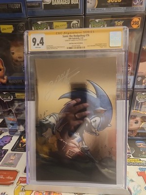 Sonic the Hedgehog 76 NM+ CGC 9.4 SIGNED BY Dell'Otto Gold Foil (IDW Feb. 2025)