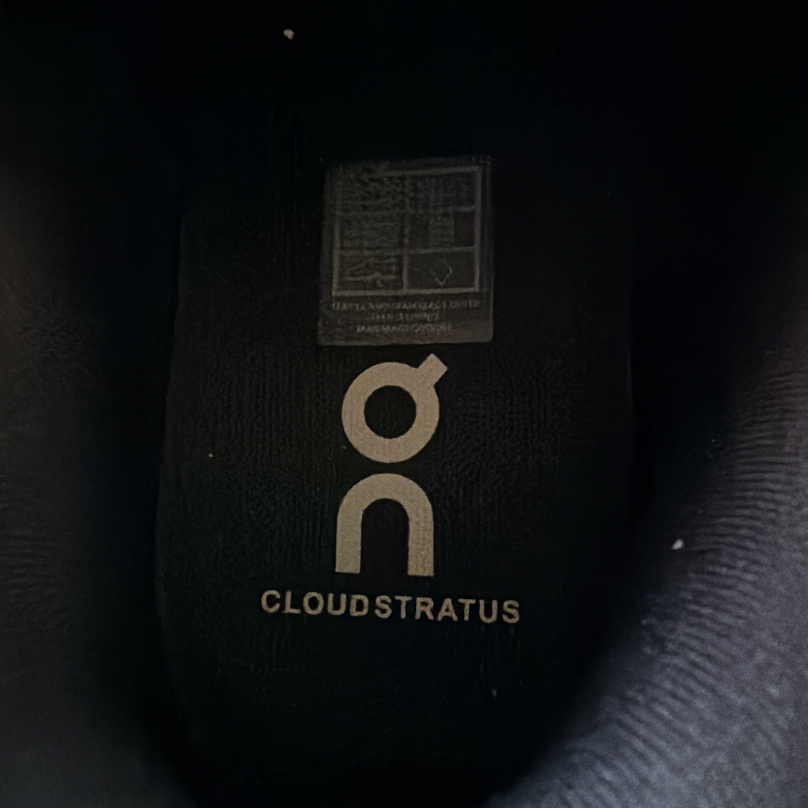 On Cloud Swiss Engineering Cloudstratus 3 #3WD301… - image 9