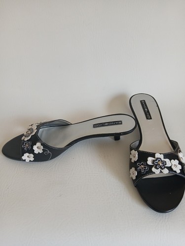 Women's Bandolino Black Faux Leather With White Flowers Open Toe Kitten Heel...