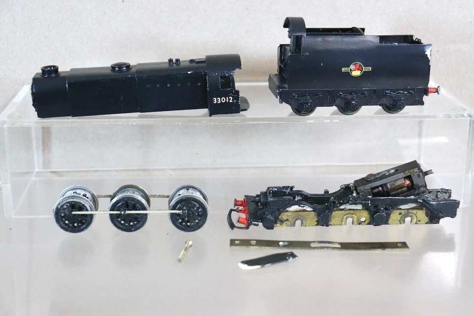 K's KEYSER REPAIR KIT BUILT OO BR 0-6-0 Q1 CLASS LOCOMOTIVE 33012 oe - Image 3 of 4