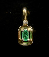 14K Yellow Gold Emerald Diamond Pendant